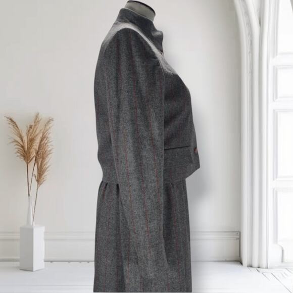 Vintage 80s Wool Pinstripe Skirt Suit Dark Academia 40s Style Power Suit S - Picture 4 of 12